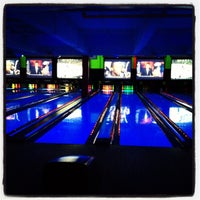 Photo taken at Bowlmor Lanes Union Square by Leah 👍 S. on 4/14/2013