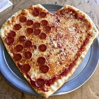 Снимок сделан в Inzillo&amp;#39;s Pizza пользователем Inzillo&amp;#39;s Pizza 5/22/2015