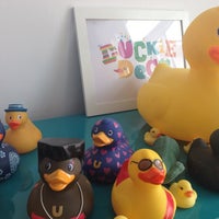 Foto tirada no(a) Duckie Deck HQ por Lisa L. em 7/25/2014