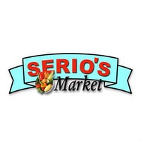 รูปภาพถ่ายที่ Serio&amp;#39;s Market โดย Serio&amp;#39;s Market เมื่อ 5/22/2015