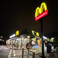 รูปภาพถ่ายที่ McDonald&amp;#39;s โดย Atti L. เมื่อ 11/13/2021