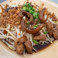 Porn Chai: พรชัย ก๋วยเตี๋ยวหลอด - ร้านก๋วยเตี๋ยว ใน Bangkok
