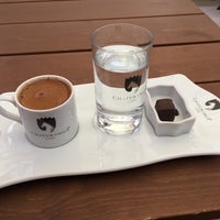 Foto diambil di Chaturanga Cafe oleh Çiğdem I. pada 3/13/2017