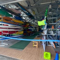 Photo taken at Manhattan Kayak + SUP by libby on 10/3/2021