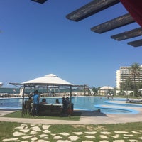 รูปภาพถ่ายที่ La Posada Hotel &amp;amp; Beach Club โดย Yma C. เมื่อ 9/17/2016