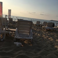 Photo taken at Rüya Beach Cafe by TC Ömer T. on 8/4/2021