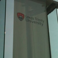 Das Foto wurde bei Leeds Trinity University von Kevin C. am 7/5/2013 aufgenommen