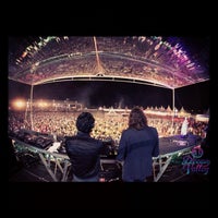 Photo taken at Dream Valley Festival by Thiago P. on 11/18/2012
