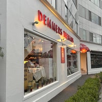 Photo taken at デンメア ティーハウス 六本木店 by JP B. on 3/5/2023