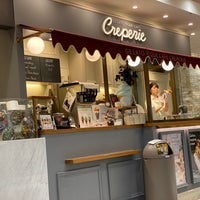 Photo taken at gelato pique cafe creperie by JP B. on 12/15/2019