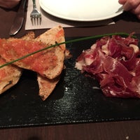 4/9/2015 tarihinde Dimitris L.ziyaretçi tarafından Restaurant Iurantia'de çekilen fotoğraf