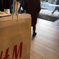 Photo taken at H&amp;amp;M by Davelyn P. on 7/25/2019