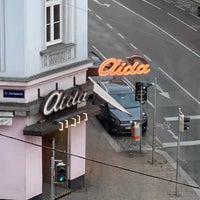 Photo taken at Aida Café-Konditorei Wien by Chris O. on 10/11/2021