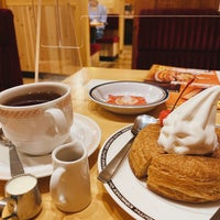 Photo taken at Komeda&amp;#39;s Coffee by takemiho on 11/3/2022