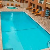 Foto diambil di Courtyard by Marriott Charlotte Airport/Billy Graham Parkway oleh Courtyard by Marriott Charlotte Airport/Billy Graham Parkway pada 5/29/2020
