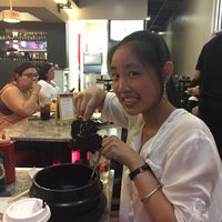 6/20/2015 tarihinde Yisi L.ziyaretçi tarafından Burnt Rice Korean Restaurant'de çekilen fotoğraf