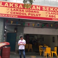 Photo taken at Warung Laksa Ikan Sekoq by Nazlim H. on 12/3/2021