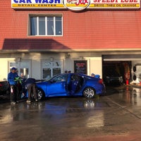 รูปภาพถ่ายที่ Jax Car Wash โดย Nimesh H. เมื่อ 3/11/2019