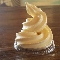 8/3/2015에 tasia h.님이 Twirl Frozen Yogurt에서 찍은 사진
