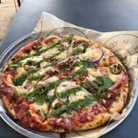 Снимок сделан в Pieology Pizzeria пользователем Sean F. 4/7/2019