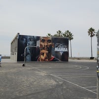 Photo taken at Venice Beach Basketball Courts by Carlos D. on 12/27/2023