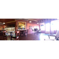 Photo prise au Jitterbug Coffeehouse par Austin W. le12/17/2012