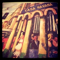 รูปภาพถ่ายที่ Casa Havana โดย Foolie B. เมื่อ 1/10/2013