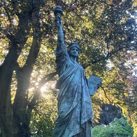 Photo taken at Statue de la Liberté by Klárka B. on 7/11/2022