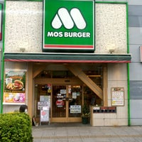 Photo taken at MOS Burger by かゆ on 9/26/2021