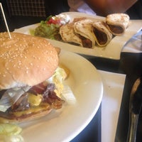 Photo taken at The Perfect Bun by Mariss C. on 7/4/2015