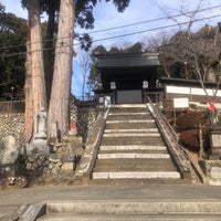 Photo taken at 乗願寺 by Carlnjpn G. on 1/24/2022