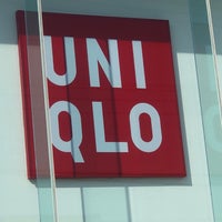 Photo taken at UNIQLO by Carlnjpn G. on 2/13/2021