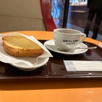 Photo taken at EXCELSIOR CAFFÉ by Kenjiro U. on 11/13/2023