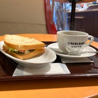 Photo taken at EXCELSIOR CAFFÉ by Kenjiro U. on 12/17/2023