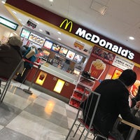 Photo taken at McDonald&#39;s by よっしぃ on 1/24/2017