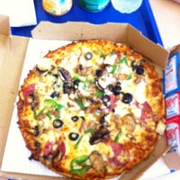 Review Domino's Pizza