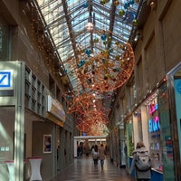 Photo taken at Neumarkt Galerie by Mootez on 11/12/2022