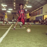 Photo taken at Semanggi Futsal Expo by Rochmad S. on 2/17/2014
