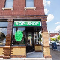 Foto tirada no(a) Saint Louis Hop Shop por Saint Louis Hop Shop em 12/13/2017