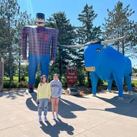 Photo taken at Paul Bunyan &amp;amp; Babe The Blue Ox by Matthew C. on 7/2/2022