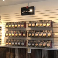 Foto tomada en Vermont Artisan Coffee &amp;amp; Tea Co  por B B. el 11/15/2019