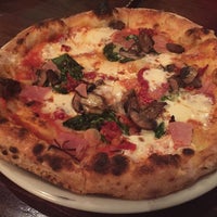 Foto tirada no(a) Pizza Brutta por Collin K. em 12/13/2014