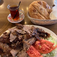 Foto tirada no(a) Anatolian Gyro por Senta G. em 3/4/2020