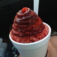 Photo taken at Snow Monkey Shaved Ice by Genevieve E. on 9/2/2013