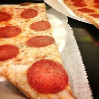 Foto tirada no(a) Pizza Casbah por Nick F. em 12/23/2012