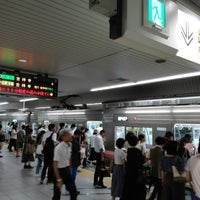 Photo taken at 京王井の頭線 渋谷駅 1番線ホーム by Buzz 1. on 8/27/2018