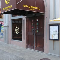 รูปภาพถ่ายที่ Dragonwell Bistro โดย ᴡ E. เมื่อ 9/2/2017