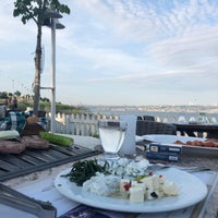 Photo taken at Batı Garden Cafe &amp;amp; Restaurant by Necip ö. on 6/12/2019