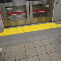 Photo taken at Midosuji Line Daikokucho Station (M21) by うっす on 2/15/2024