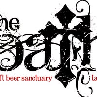 6/4/2015 tarihinde The Oath Craft Beer Sanctuaryziyaretçi tarafından The Oath Craft Beer Sanctuary'de çekilen fotoğraf